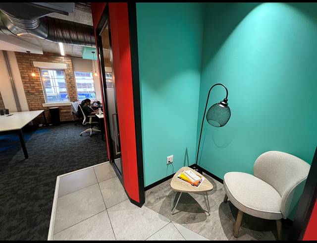 199M² OFFICE TO LET IN GREEN POINT